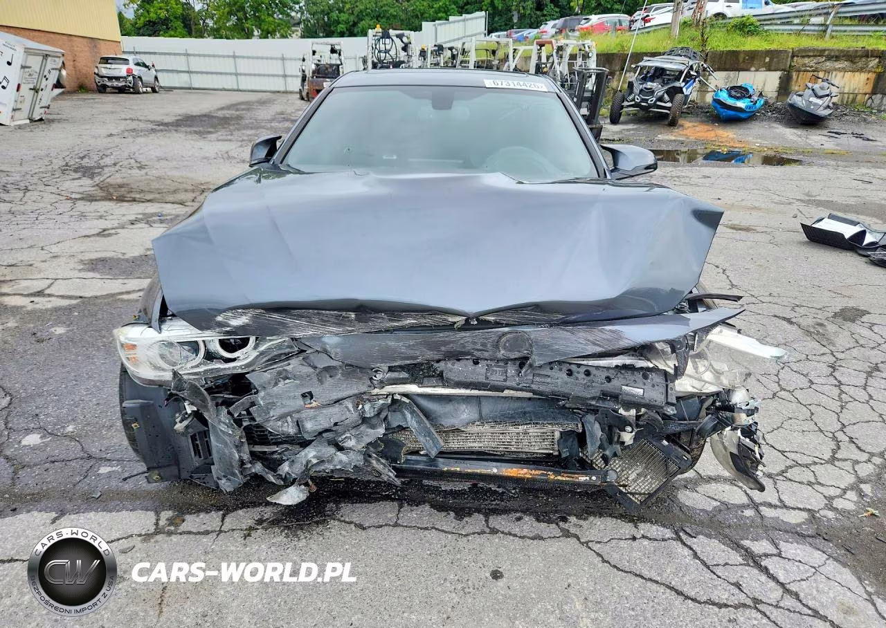 2016 BMW M4 VIN:WBS3R9C59GK336154 - 5