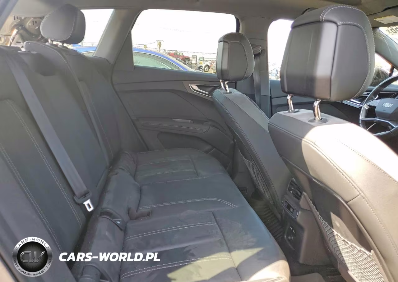 2024 Audi Q4 E-Tron Premium Plus VIN:WA1LUBFZ2RP054563 - 11