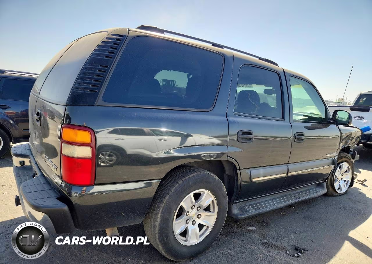 2003 Chevrolet Tahoe C1500 VIN:1GNEC13V53R266163 - 3