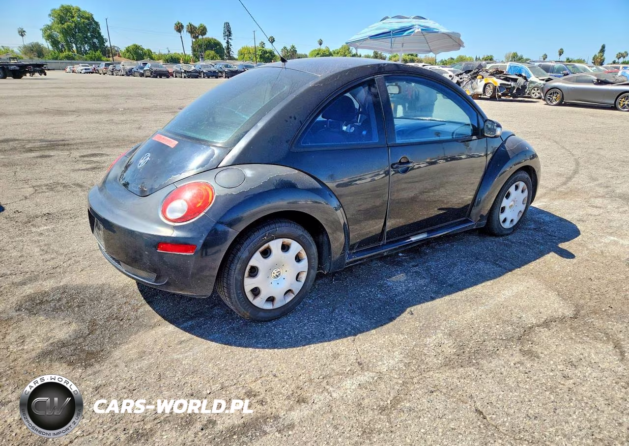 2010 Volkswagen New Beetle VIN:3VWPG3AG6AM009059 - 3