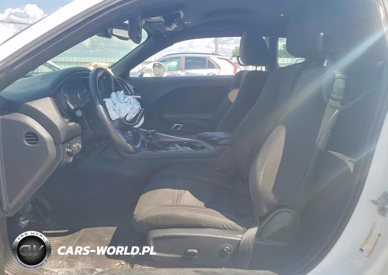 2018 Dodge Challenger Sxt VIN:2C3CDZAG2JH220033 - 7