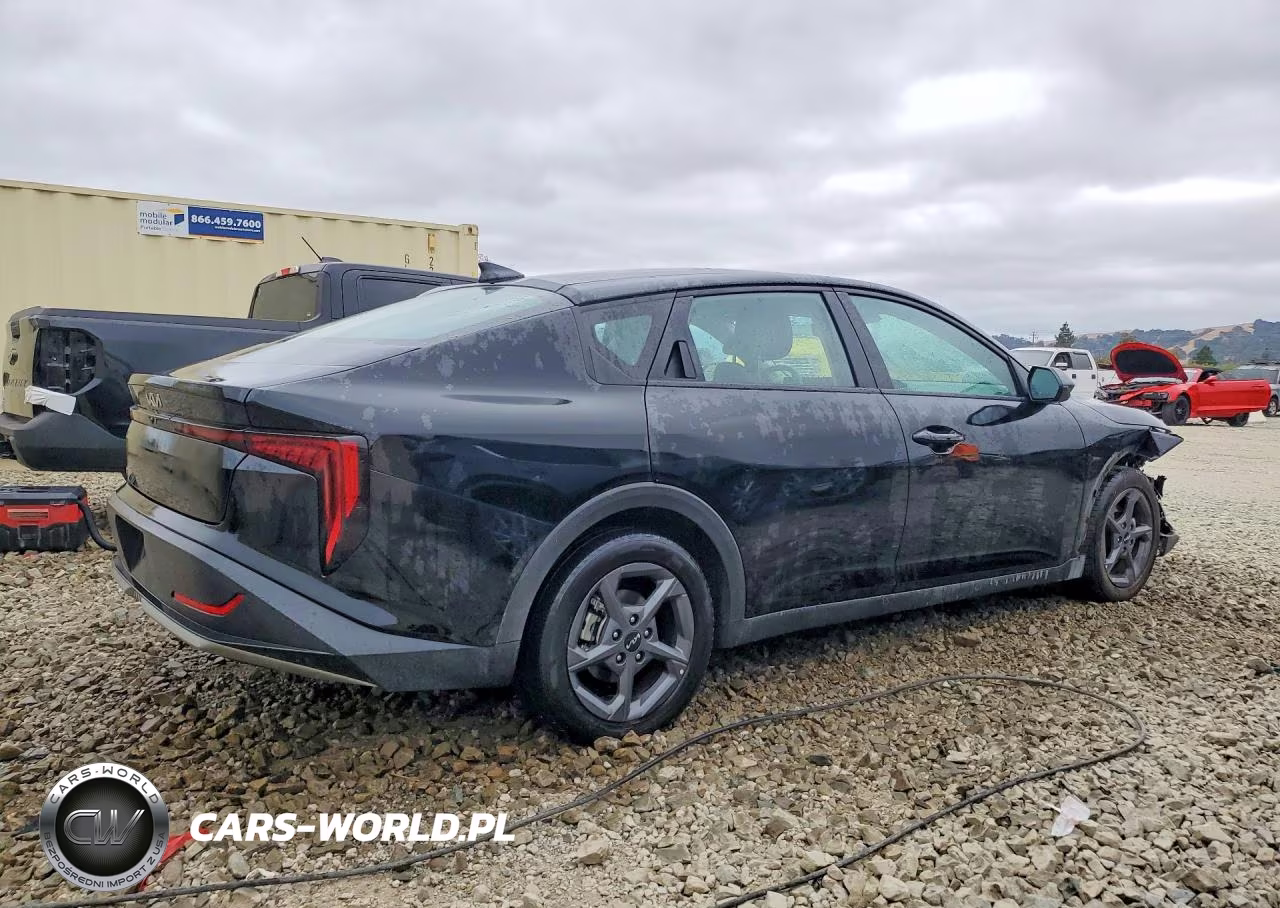 2025 Kia K4 Lxs VIN:3KPFT4DE4SE052868 - 3