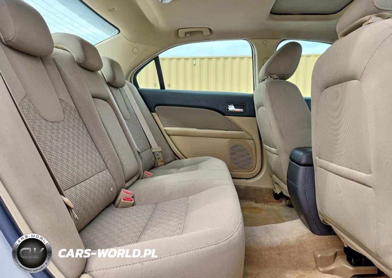 2010 Ford Fusion Se VIN:3FAHP0HA2AR249242 - 10