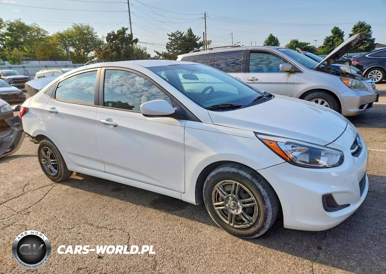 2015 Hyundai Accent Gls VIN:KMHCT4AE2FU899513 - 4