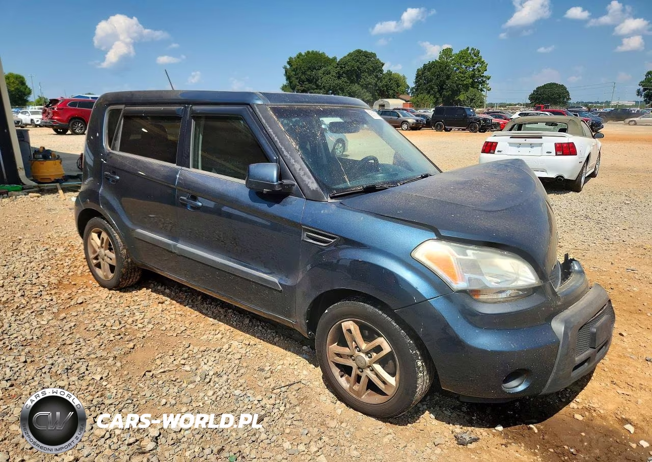 2011 Kia Soul + VIN:KNDJT2A22B7331731 - 4