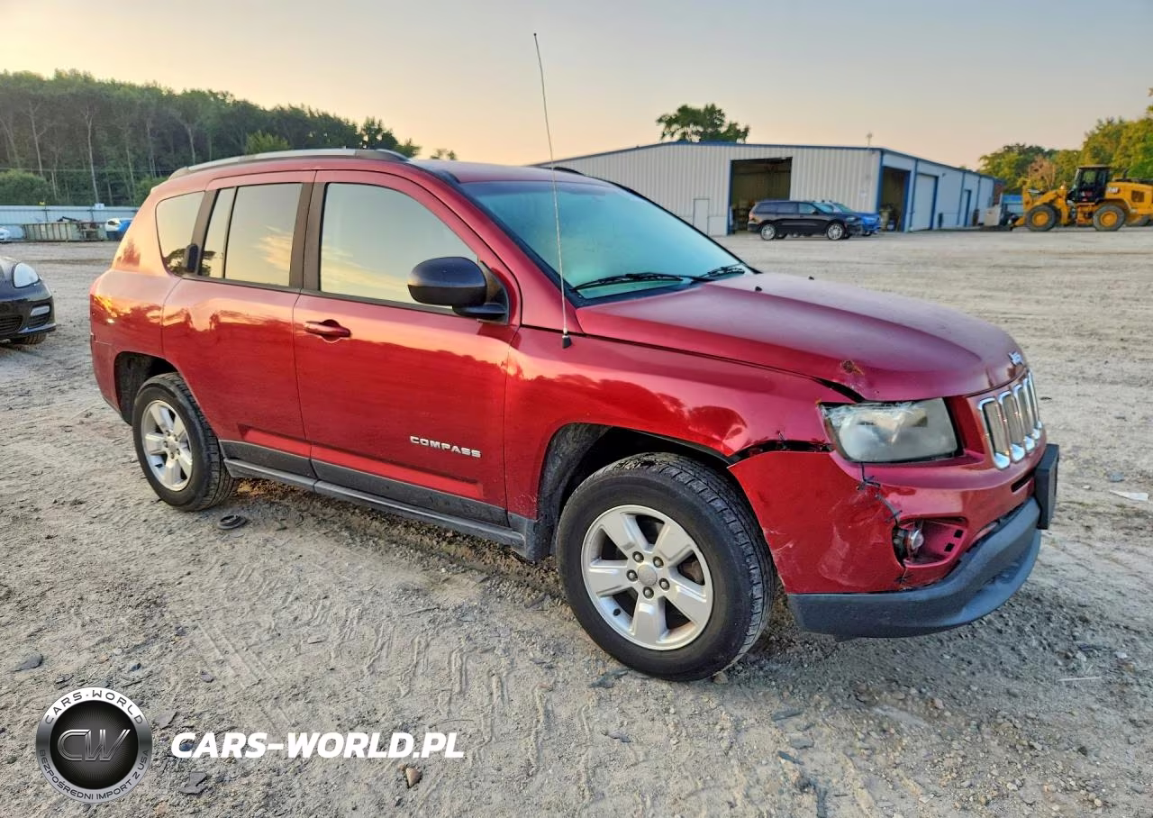2015 Jeep Compass Sport VIN:1C4NJCBA3FD325785 - 4