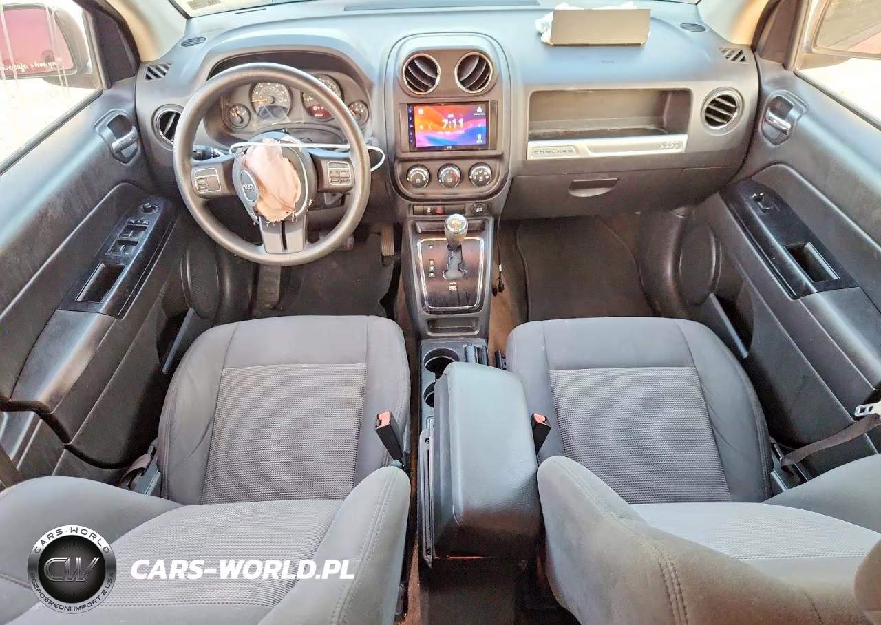 2015 Jeep Compass Sport VIN:1C4NJCBA3FD325785 - 8