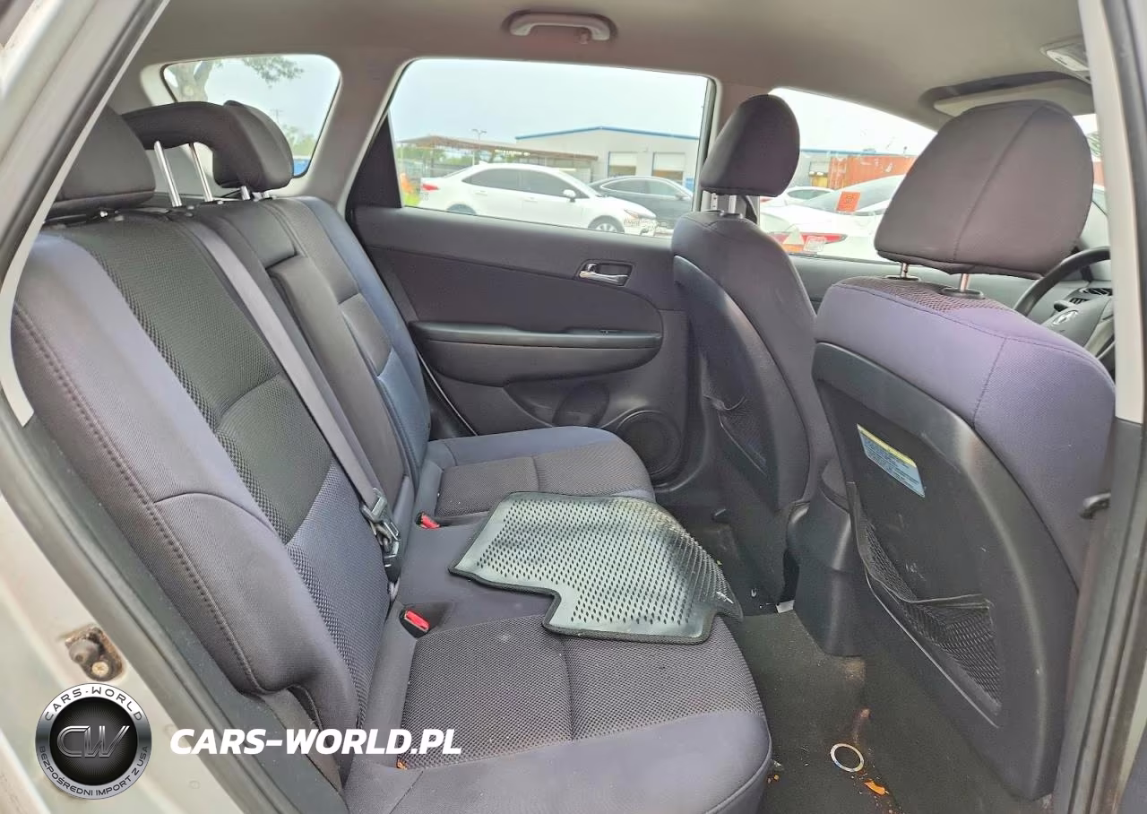 2011 Hyundai Elantra Touring Gls VIN:KMHDC8AE5BU097527 - 10