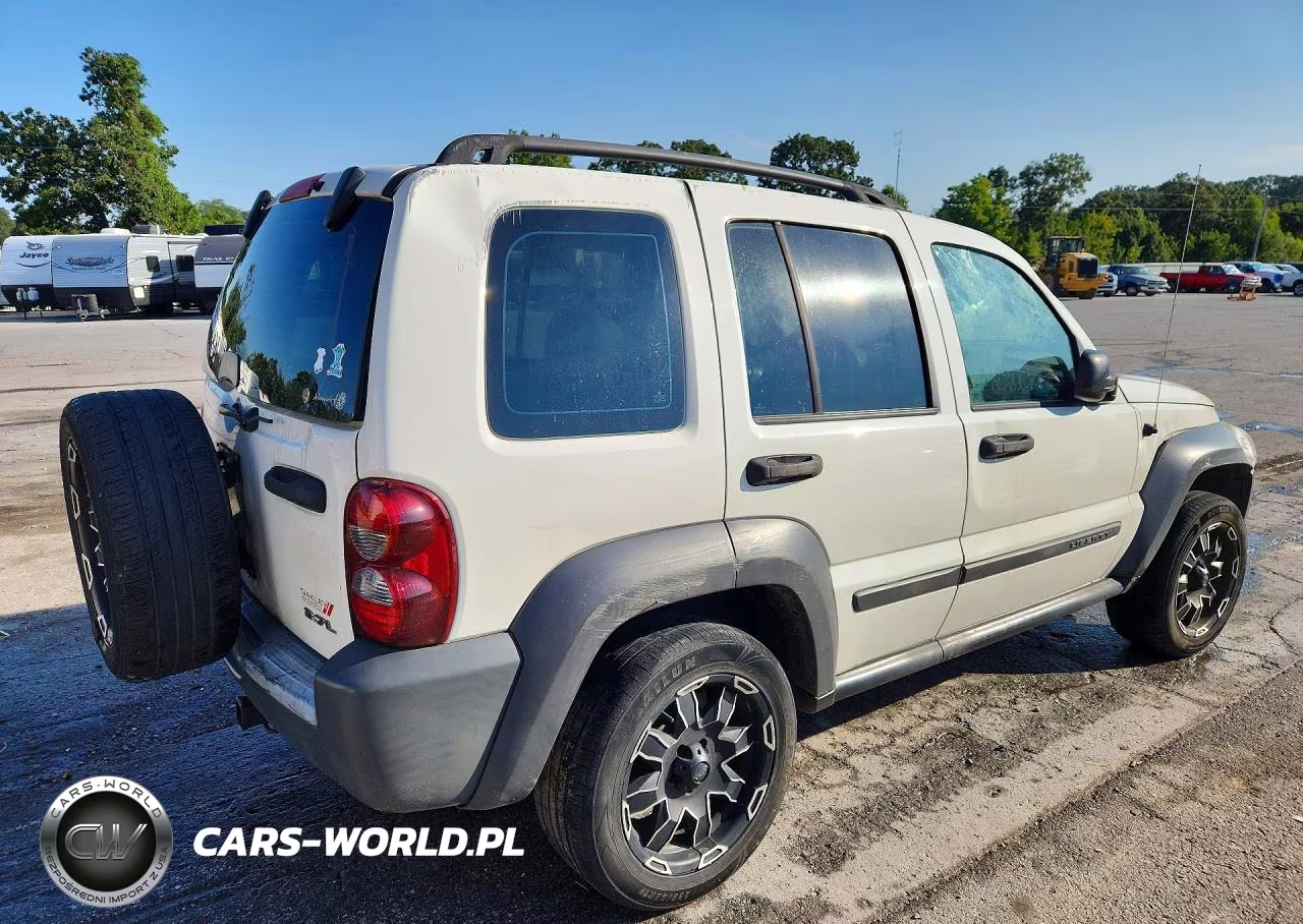 2006 Jeep Liberty Sport VIN:1J4GL48K96W161952 - 3