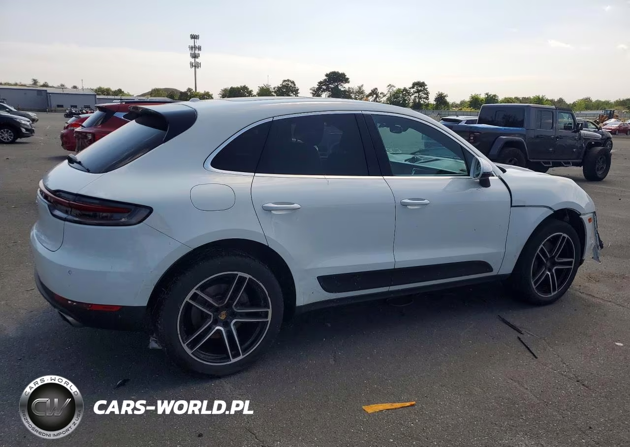 2019 Porsche Macan S VIN:WP1AB2A57KLB32550 - 3