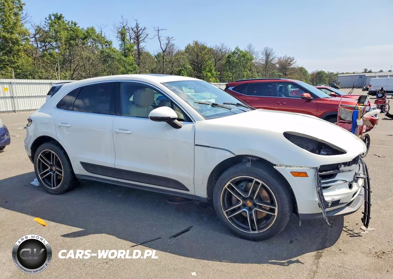 2019 Porsche Macan S VIN:WP1AB2A57KLB32550 - 4