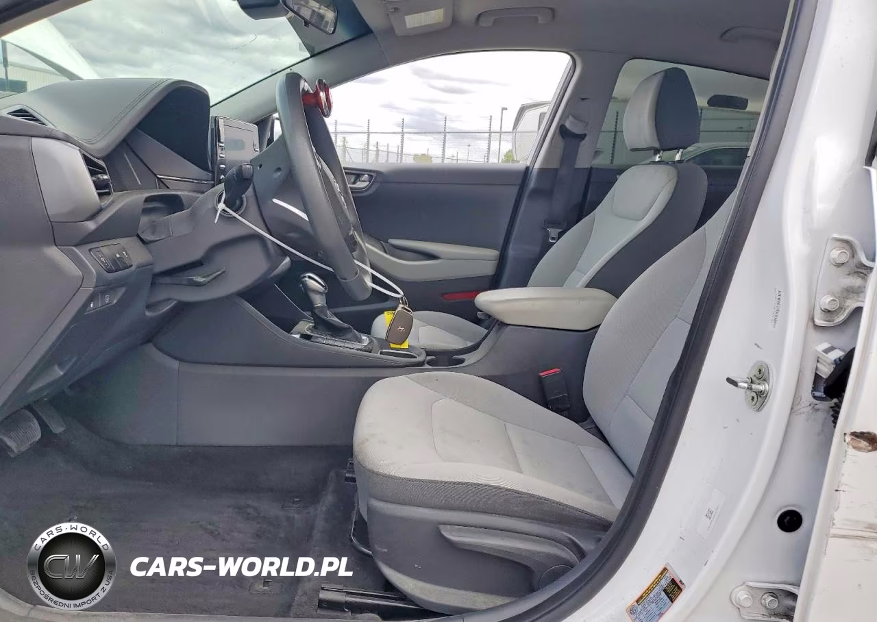 2021 Hyundai Ioniq Blue VIN:KMHC65LCXMU245901 - 7