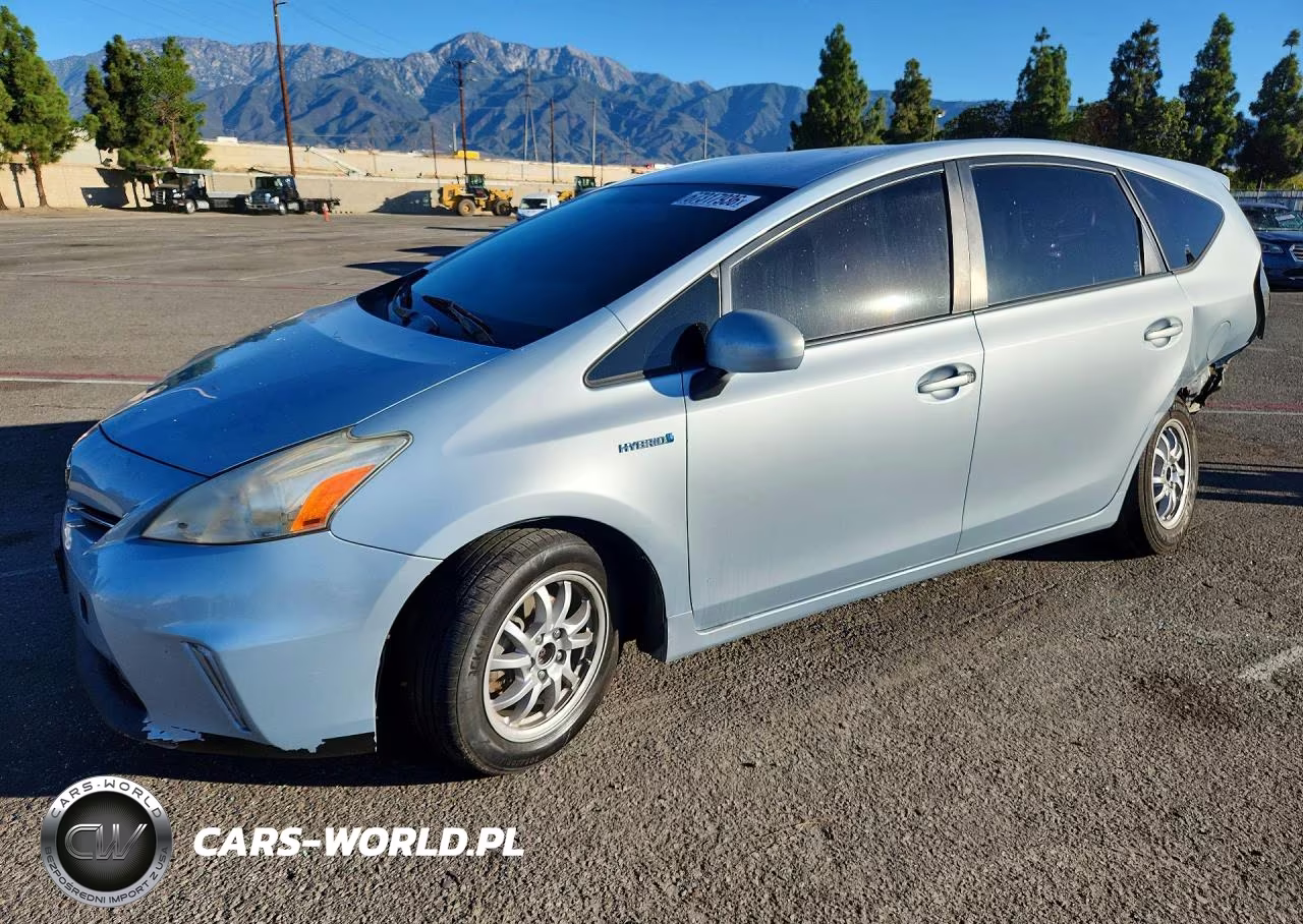 2012 Toyota Prius V Two – zdjęcie 1 z 12