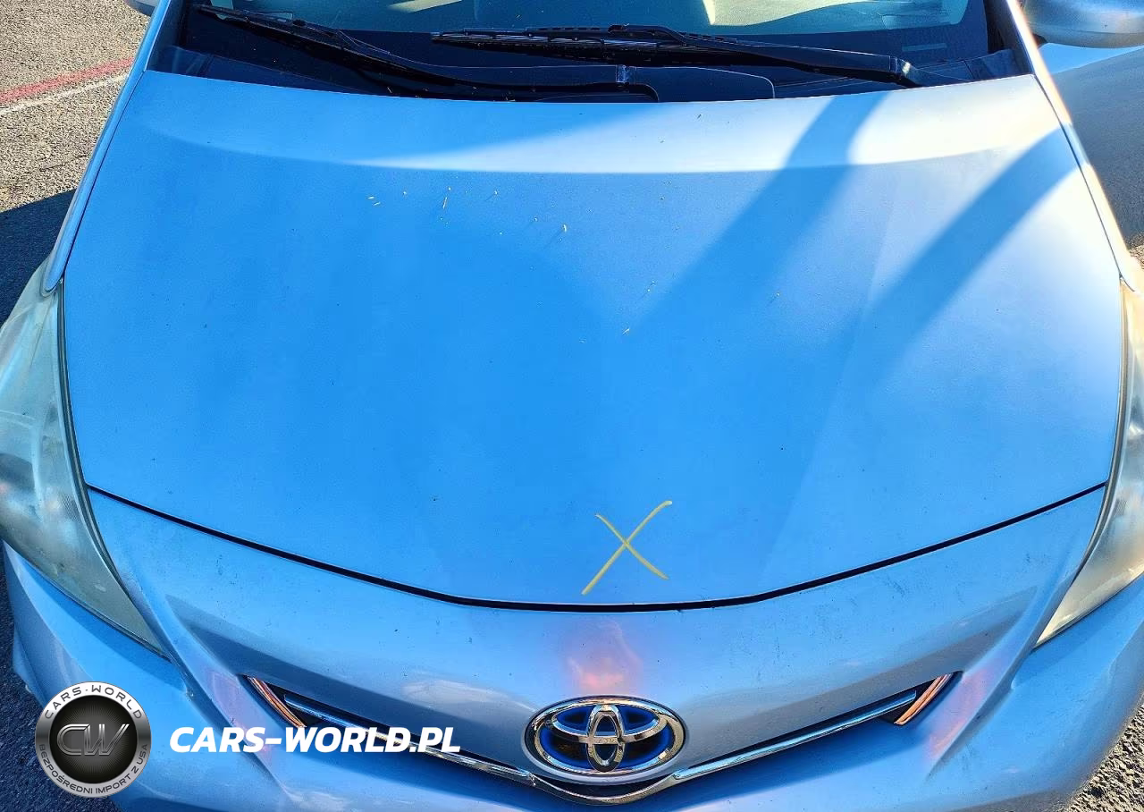 2012 Toyota Prius V Two VIN:JTDZN3EU0C3182694 - 11
