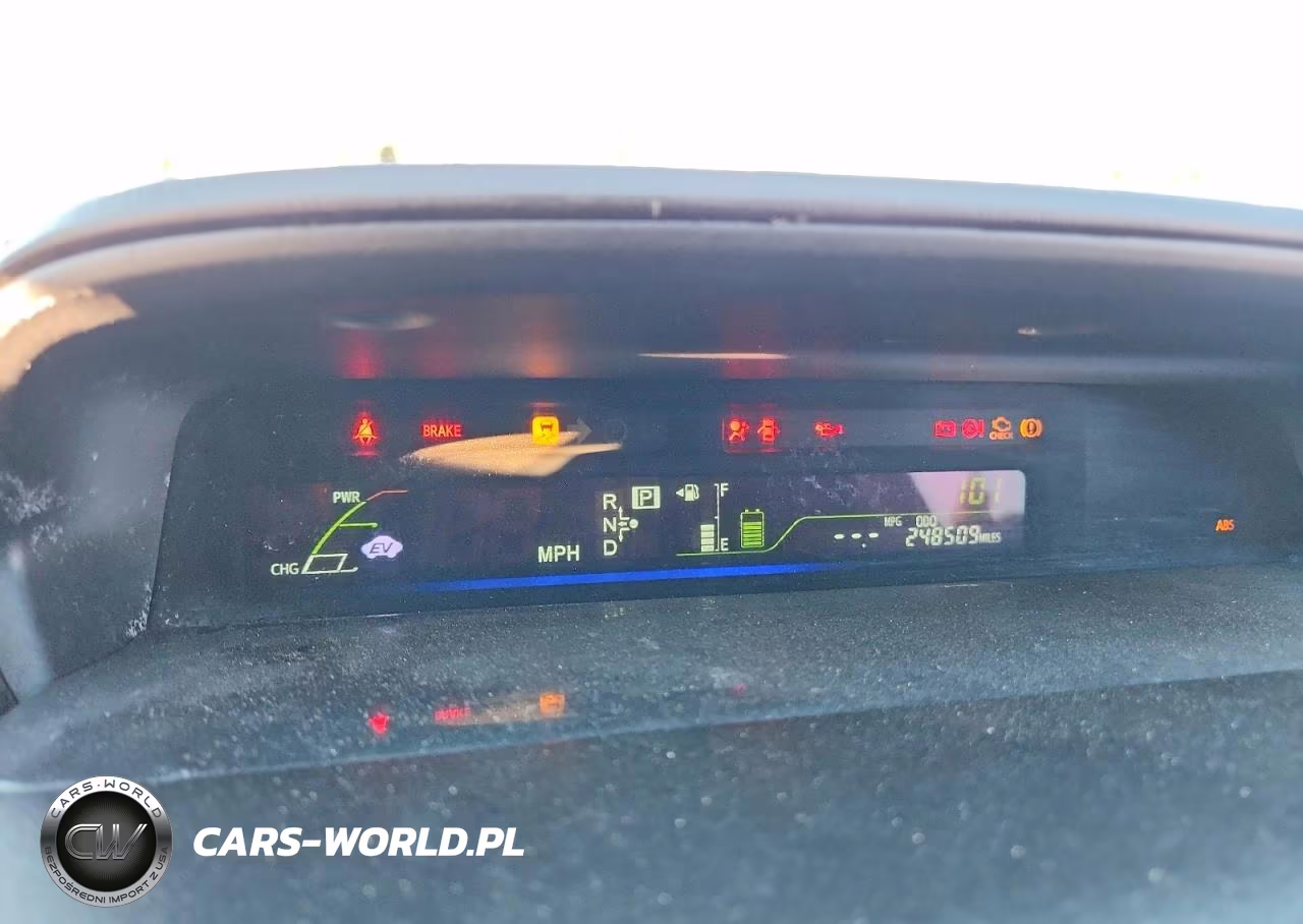 2012 Toyota Prius V Two VIN:JTDZN3EU0C3182694 - 9
