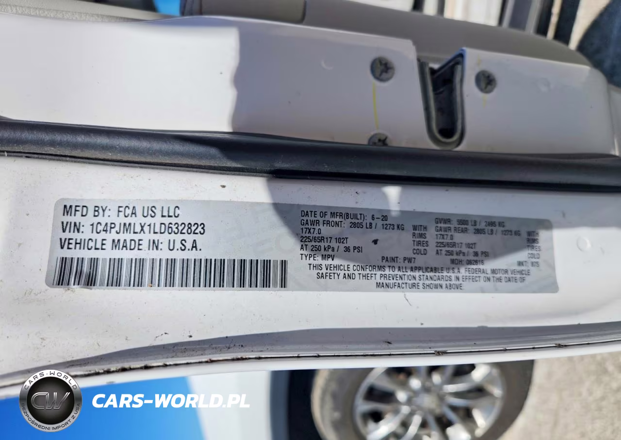 2020 Jeep Cherokee Latitude Plus VIN:1C4PJMLX1LD632823 - 13