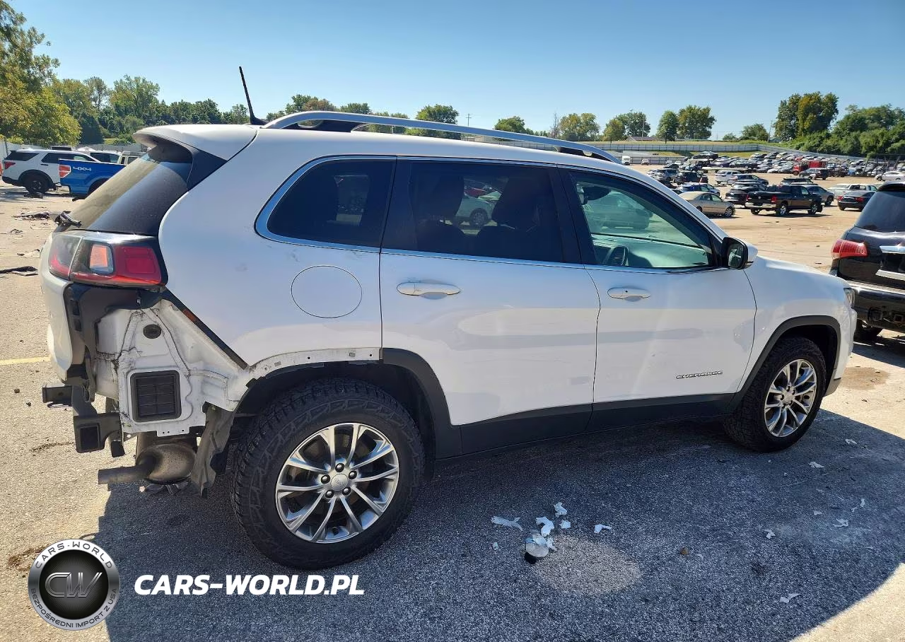 2020 Jeep Cherokee Latitude Plus VIN:1C4PJMLX1LD632823 - 3