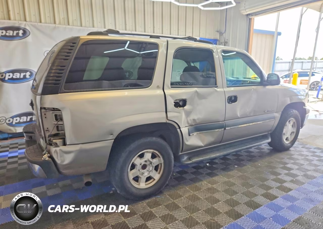 2002 Chevrolet Tahoe C1500 VIN:1GNEC13Z52R326993 - 3