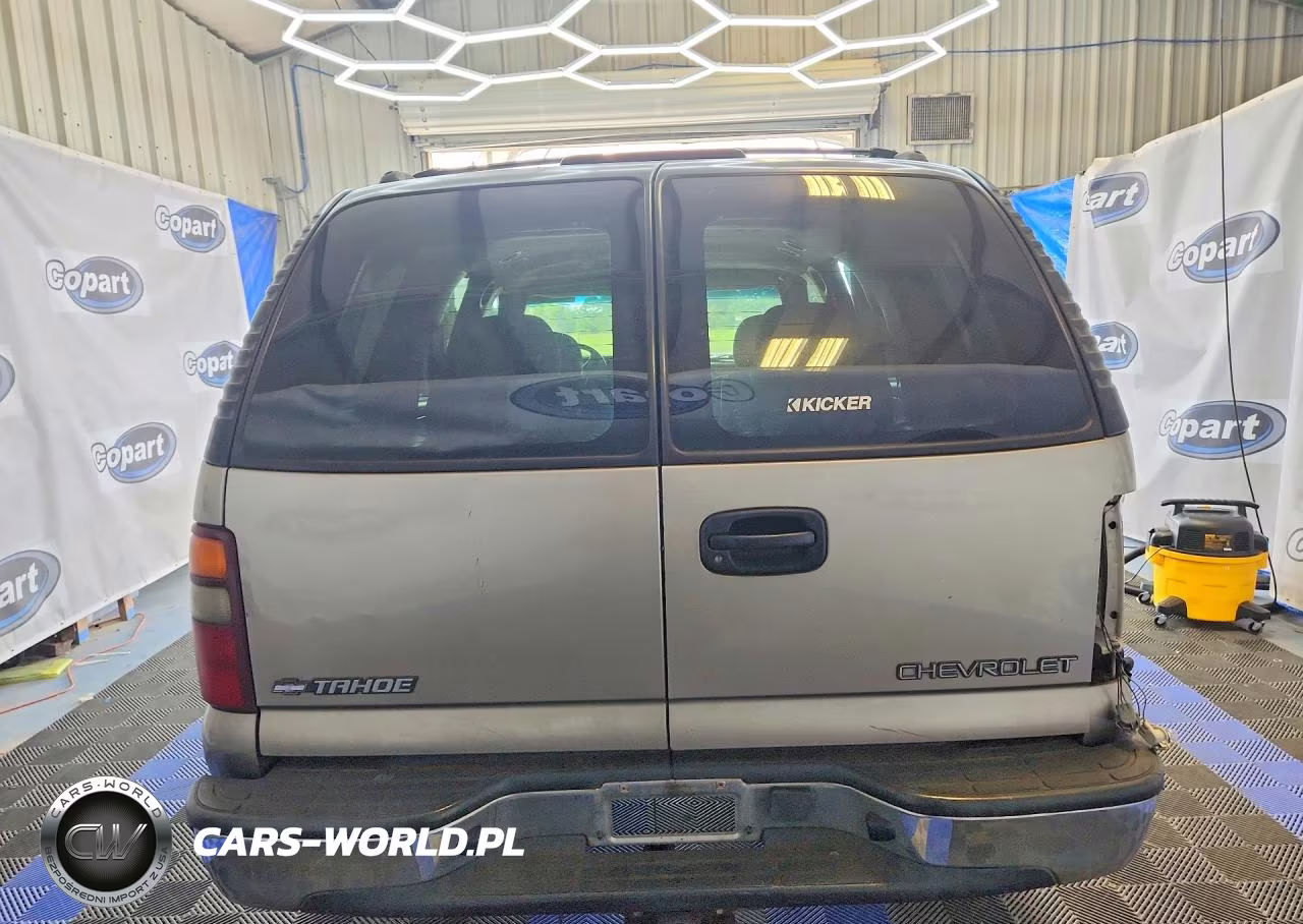 2002 Chevrolet Tahoe C1500 VIN:1GNEC13Z52R326993 - 6