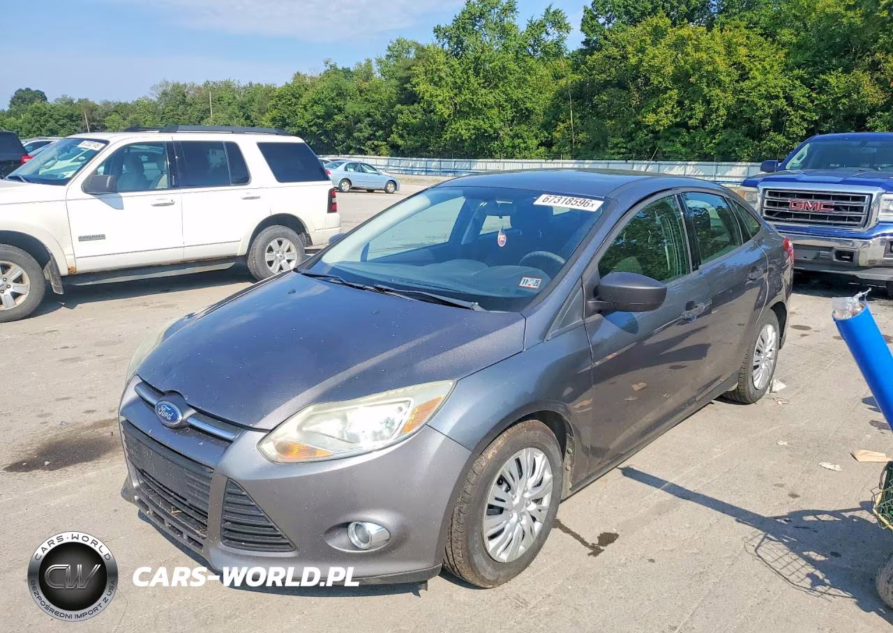 2013 Ford Focus S – zdjęcie 1 z 12