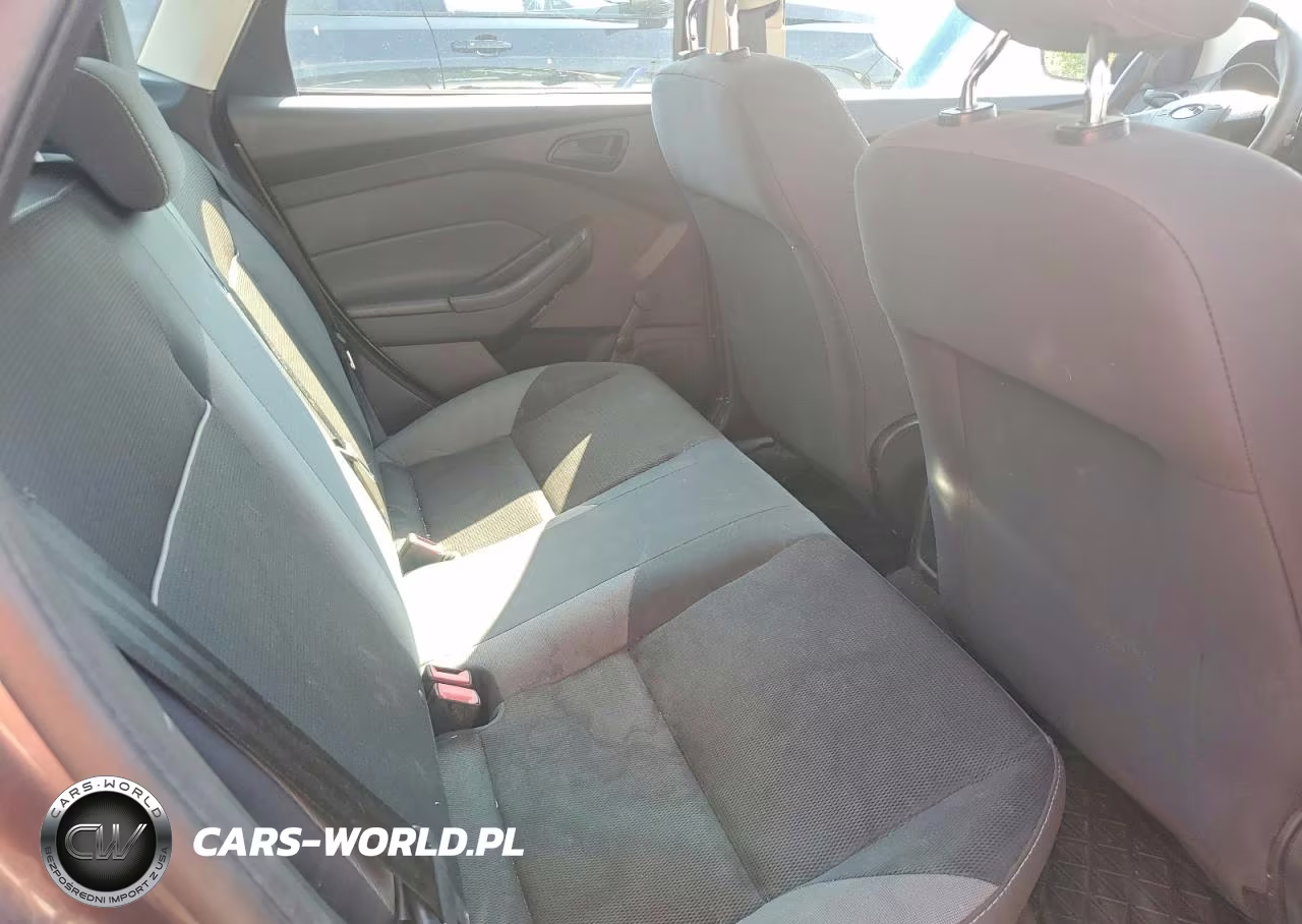 2013 Ford Focus S VIN:1FADP3E23DL370989 - 10