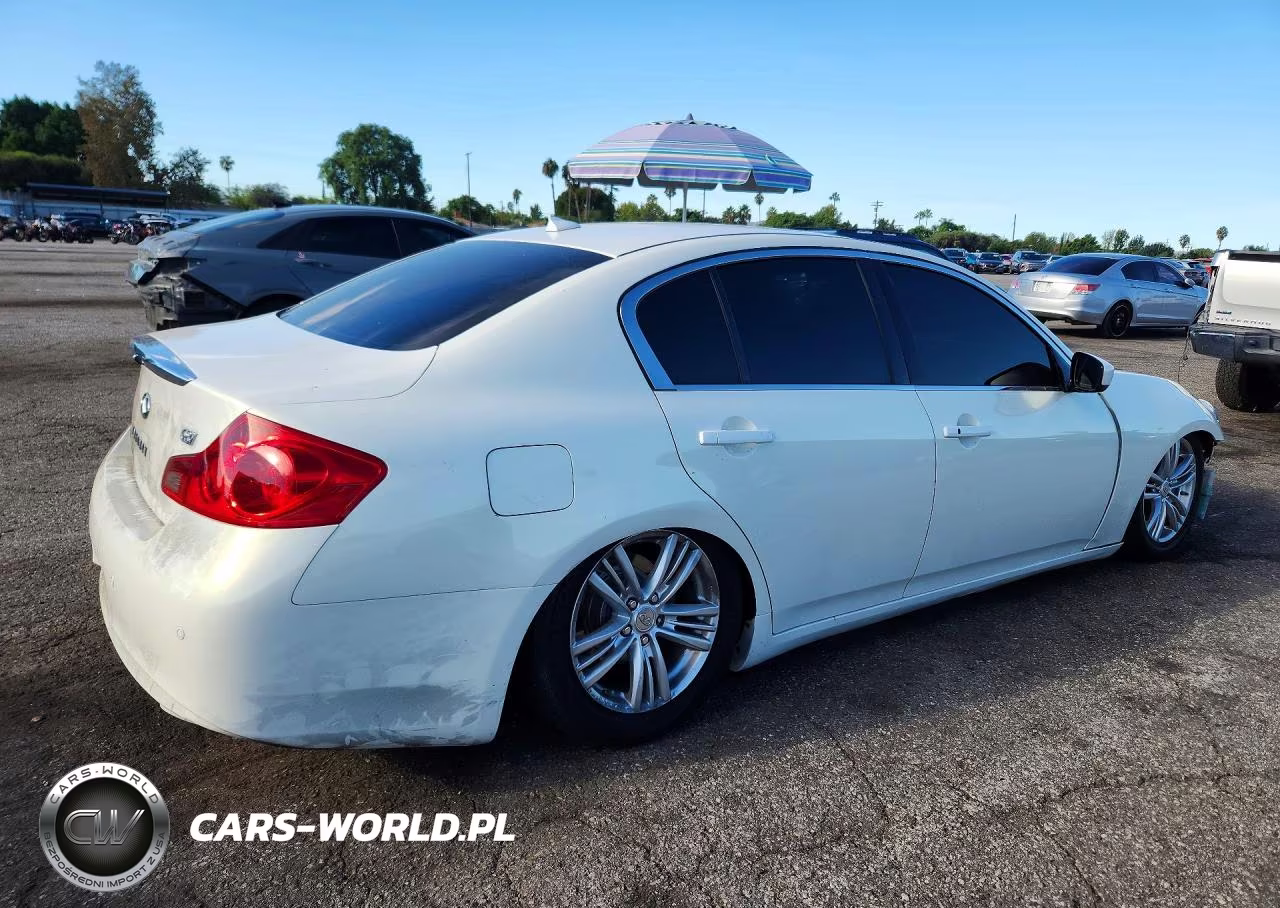 2011 Infiniti G37 Sedan Journey VIN:JN1CV6AP4BM303097 - 3