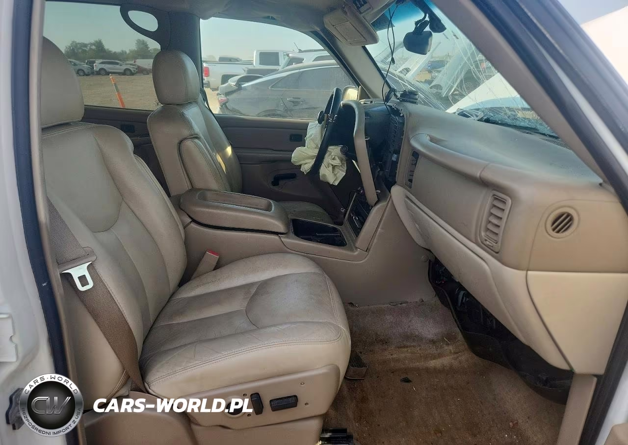 2005 Chevrolet Tahoe K1500 VIN:1GNEK13T35J120136 - 7