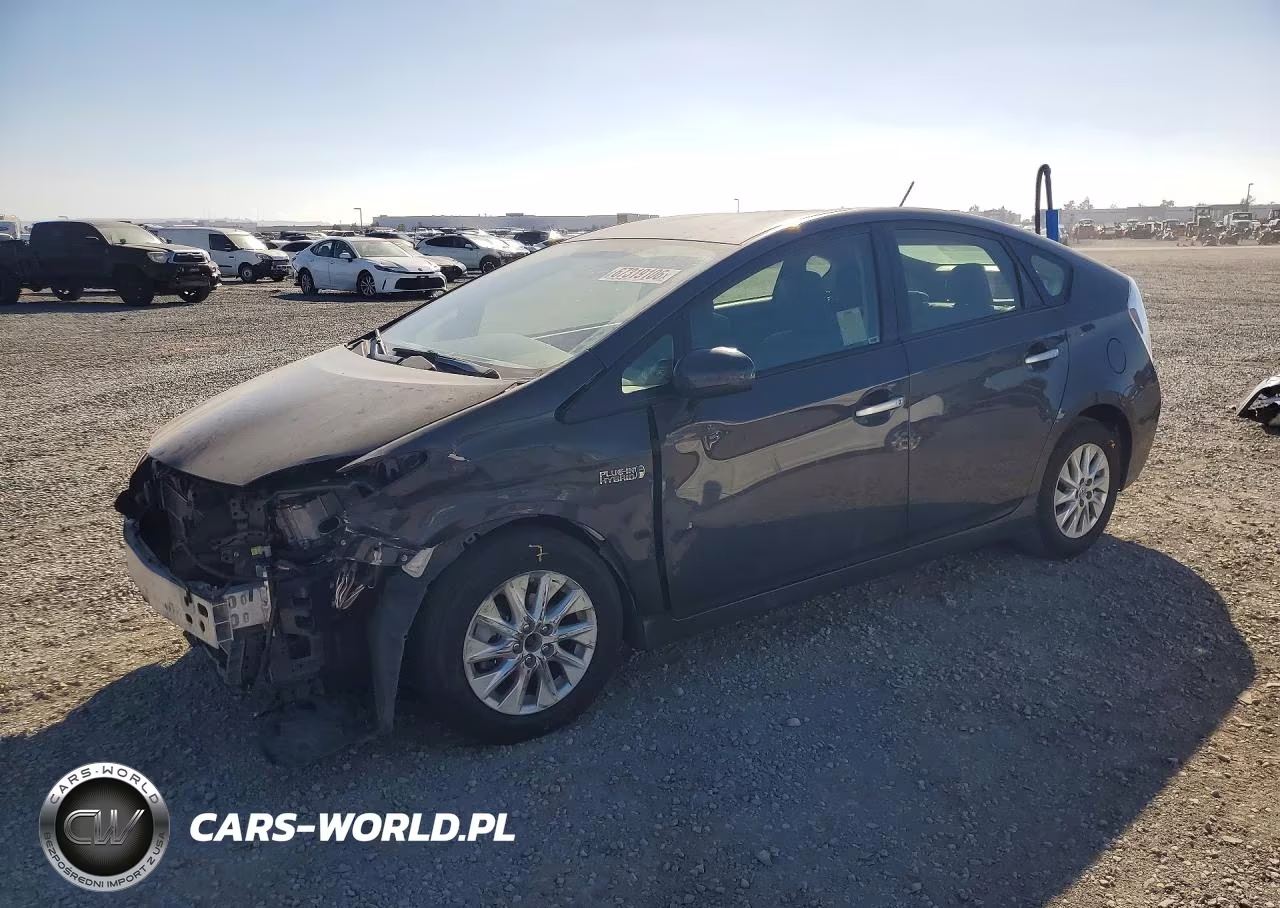 2014 Toyota Prius Plug-In Hybrid Base