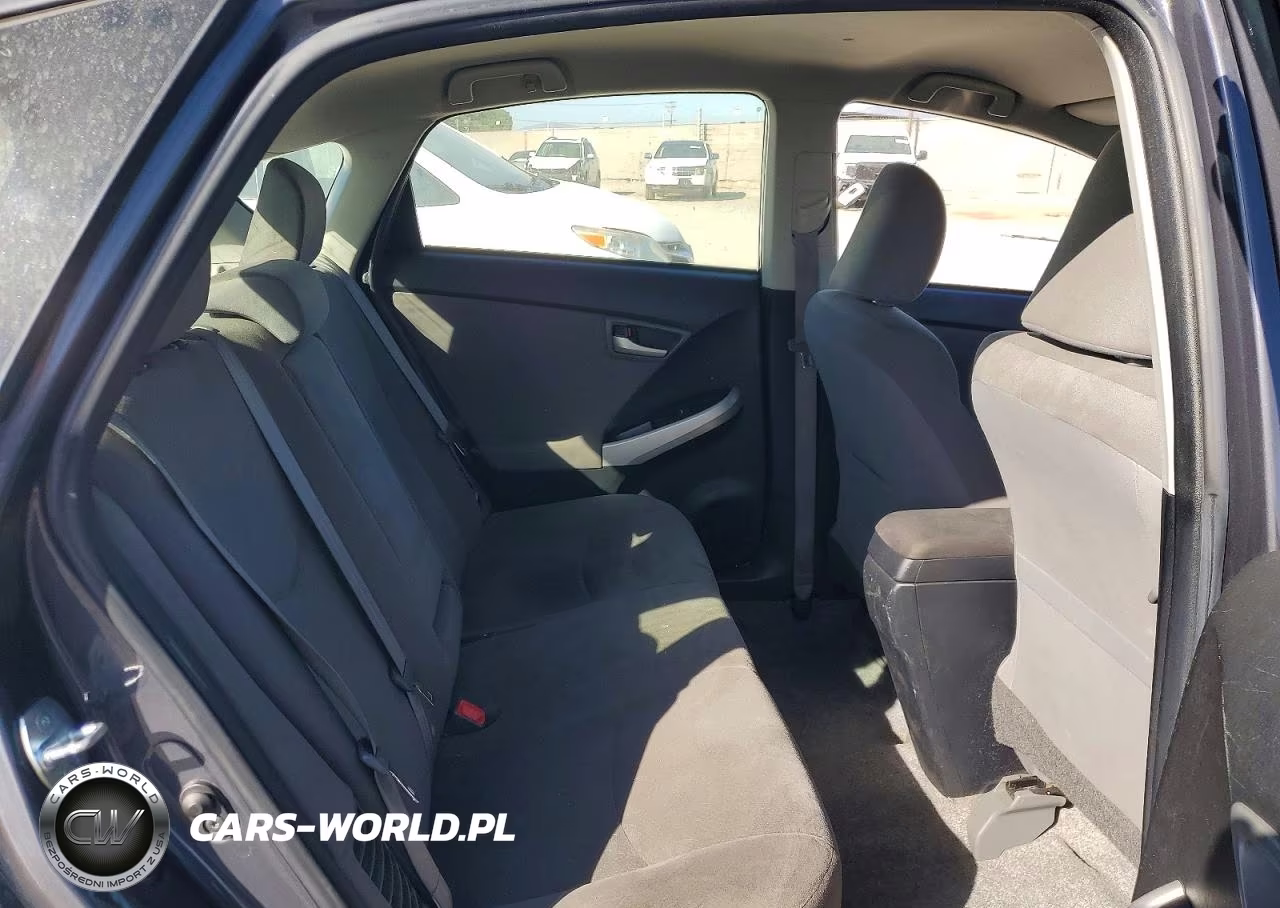 2014 Toyota Prius Plug-In Hybrid Base VIN:JTDKN3DP4E3056807 - 10