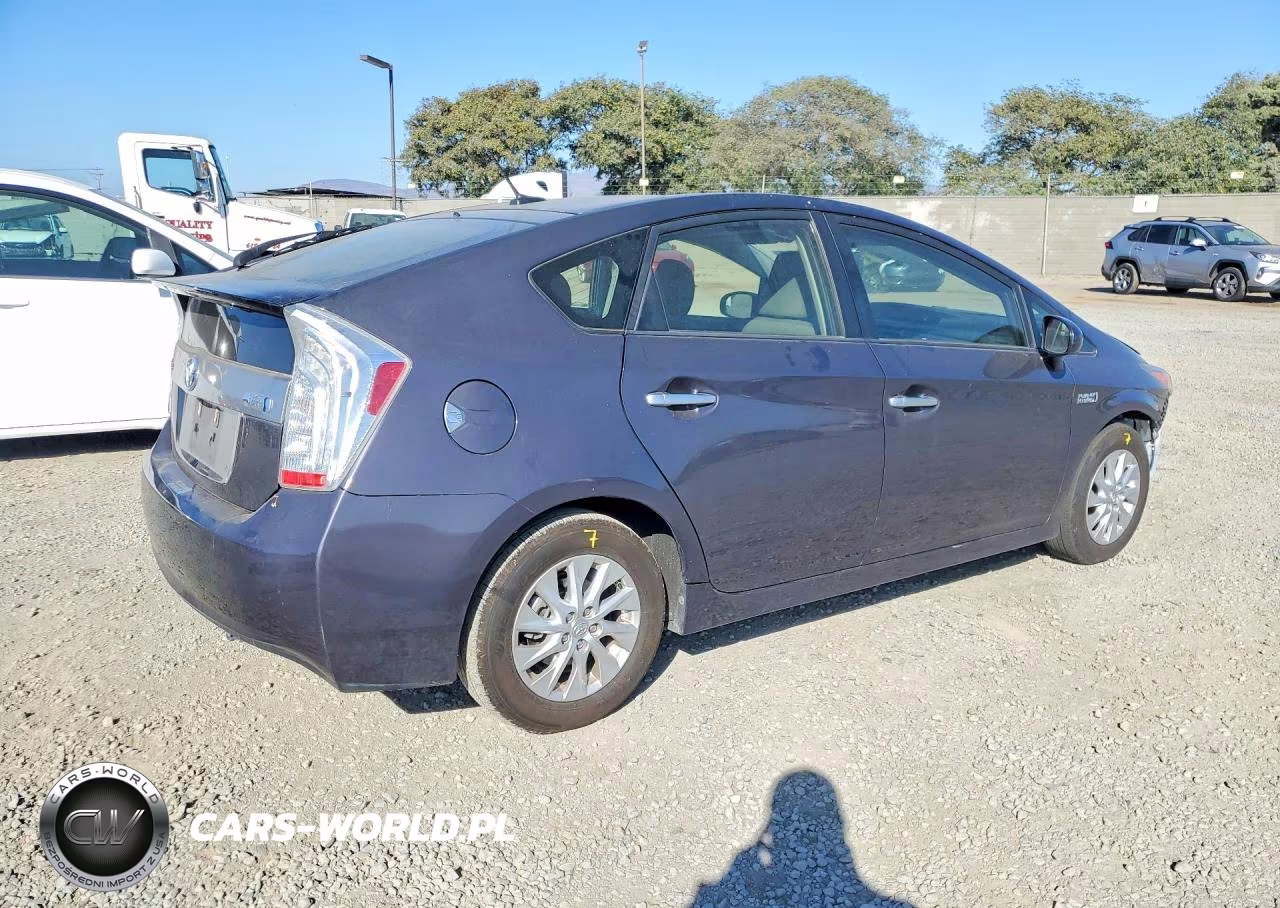 2014 Toyota Prius Plug-In Hybrid Base VIN:JTDKN3DP4E3056807 - 3