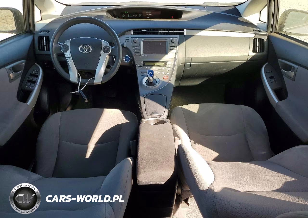 2014 Toyota Prius Plug-In Hybrid Base VIN:JTDKN3DP4E3056807 - 8