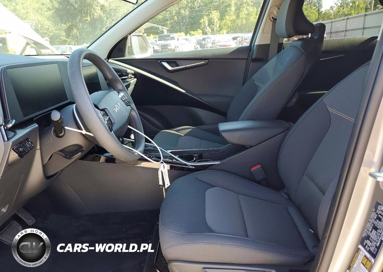 2025 Kia Niro Lx VIN:KNDCP3LE5S5246405 - 7