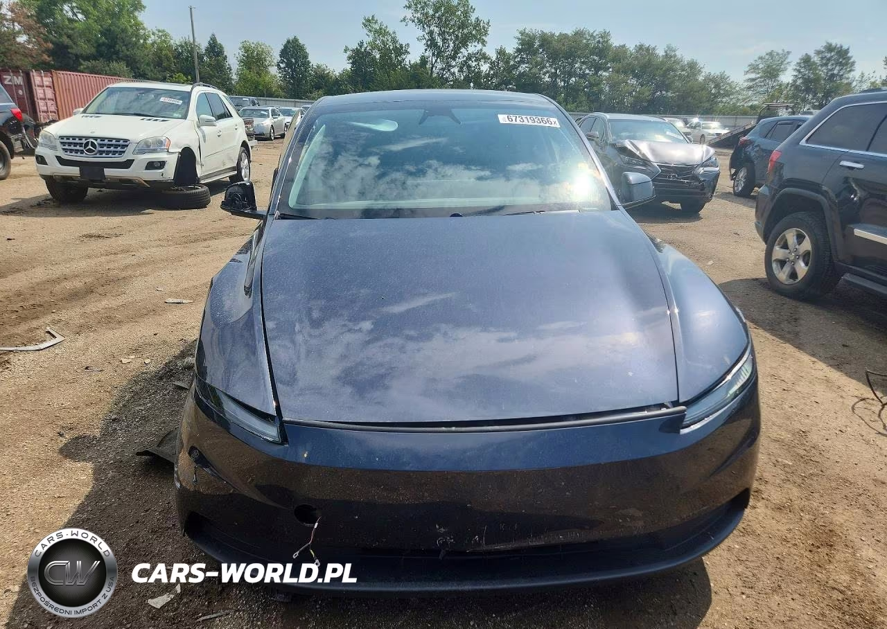 2026 Tesla Model Y VIN:7SAYGDED2TA594128 - 5
