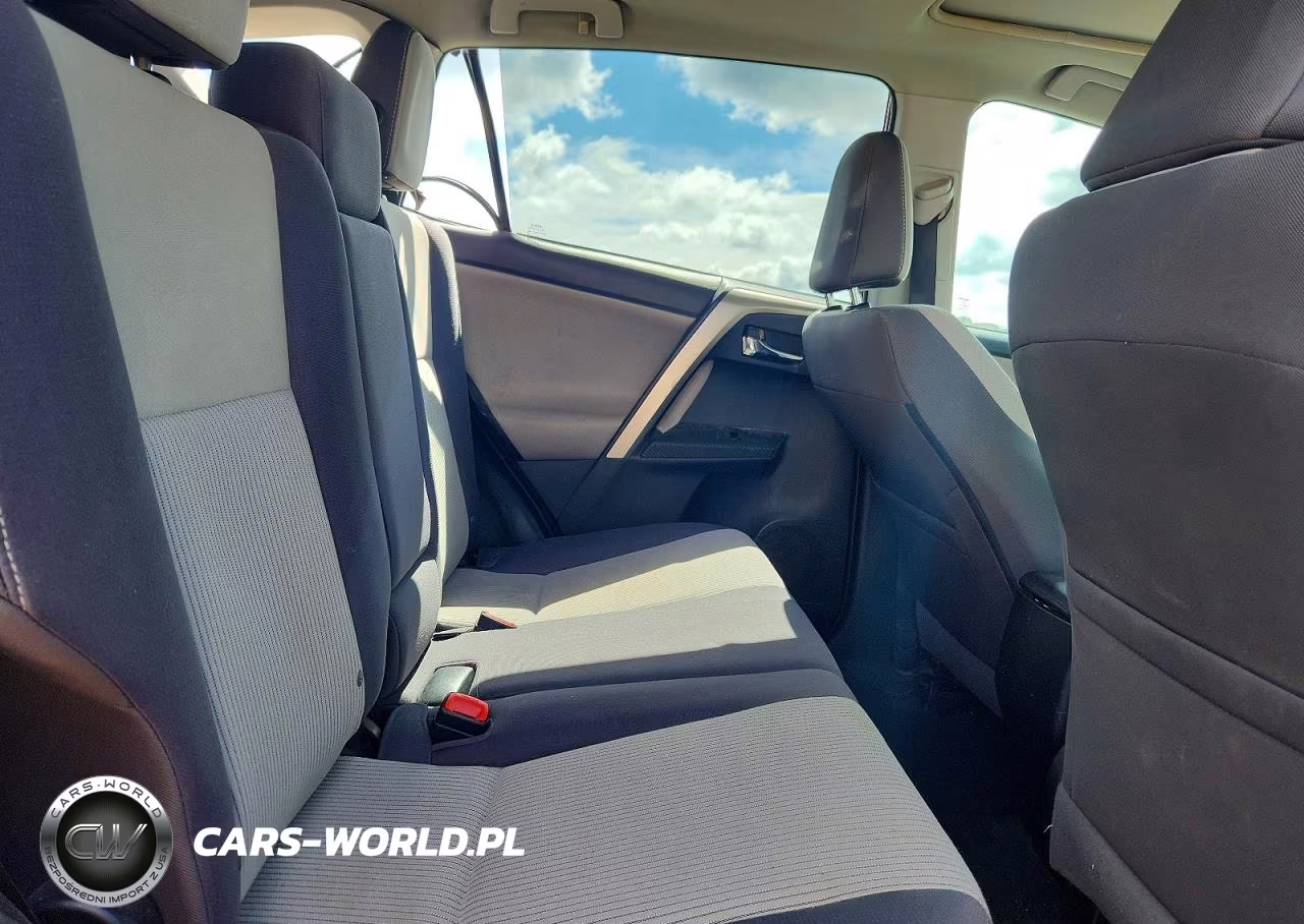 2014 Toyota Rav4 Xle VIN:2T3WFREV1EW127067 - 10