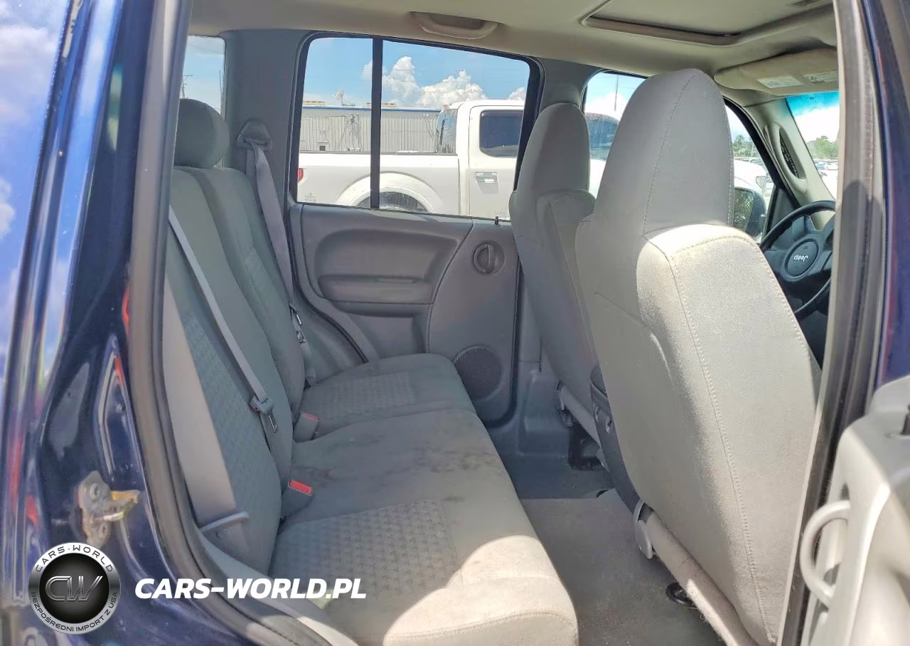 2007 Jeep Liberty Sport VIN:1J4GL48K97W684258 - 11