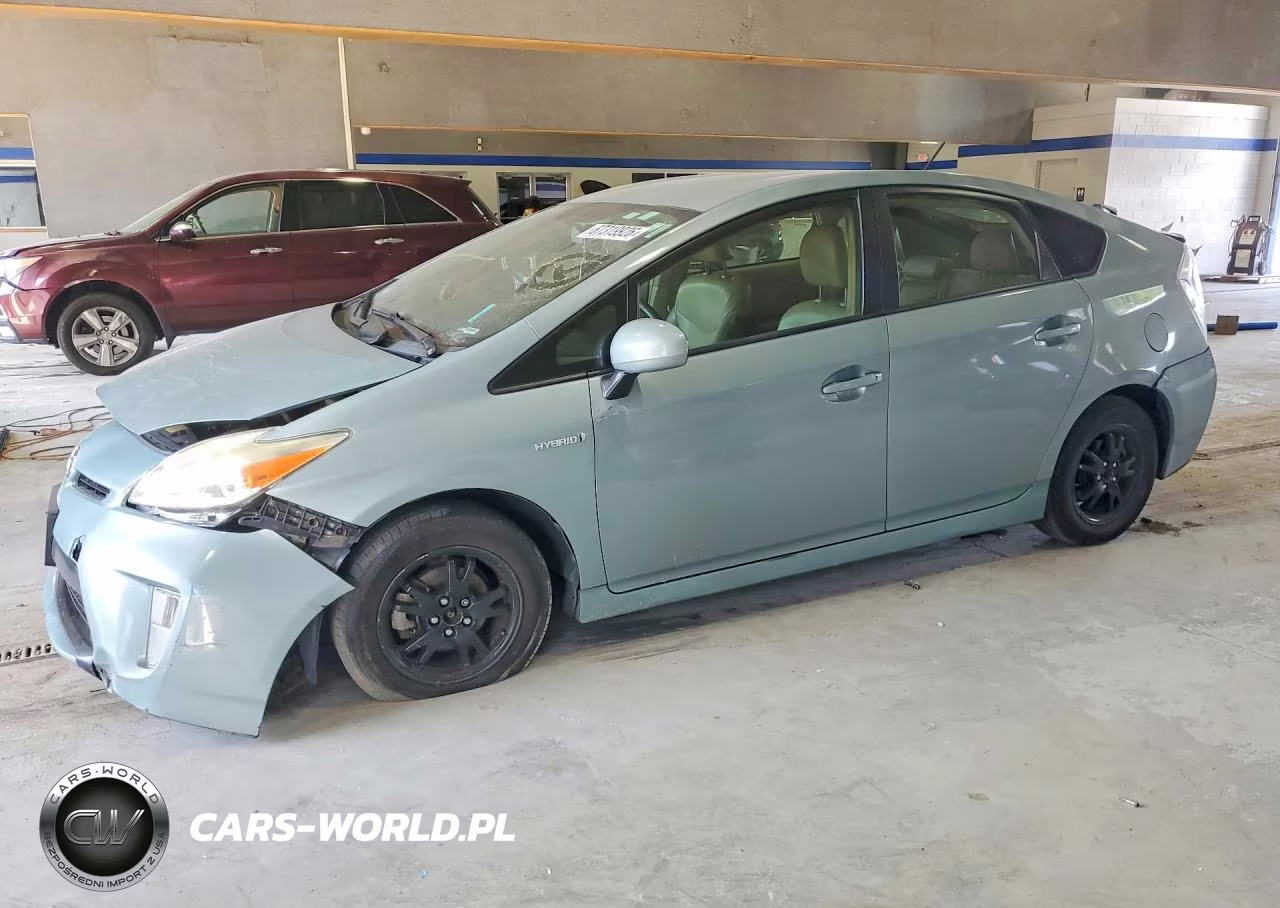 2013 Toyota Prius Four – zdjęcie 1 z 12