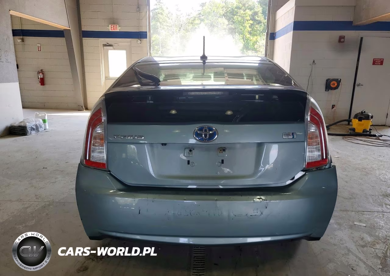 2013 Toyota Prius Four VIN:JTDKN3DU0D1686047 - 6