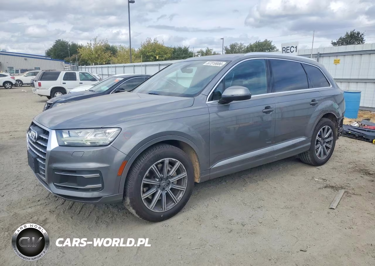 2017 Audi Q7 Premium Plus VIN:WA1LHAF76HD036824 - 1