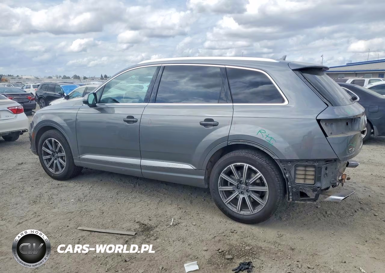 2017 Audi Q7 Premium Plus VIN:WA1LHAF76HD036824 - 2