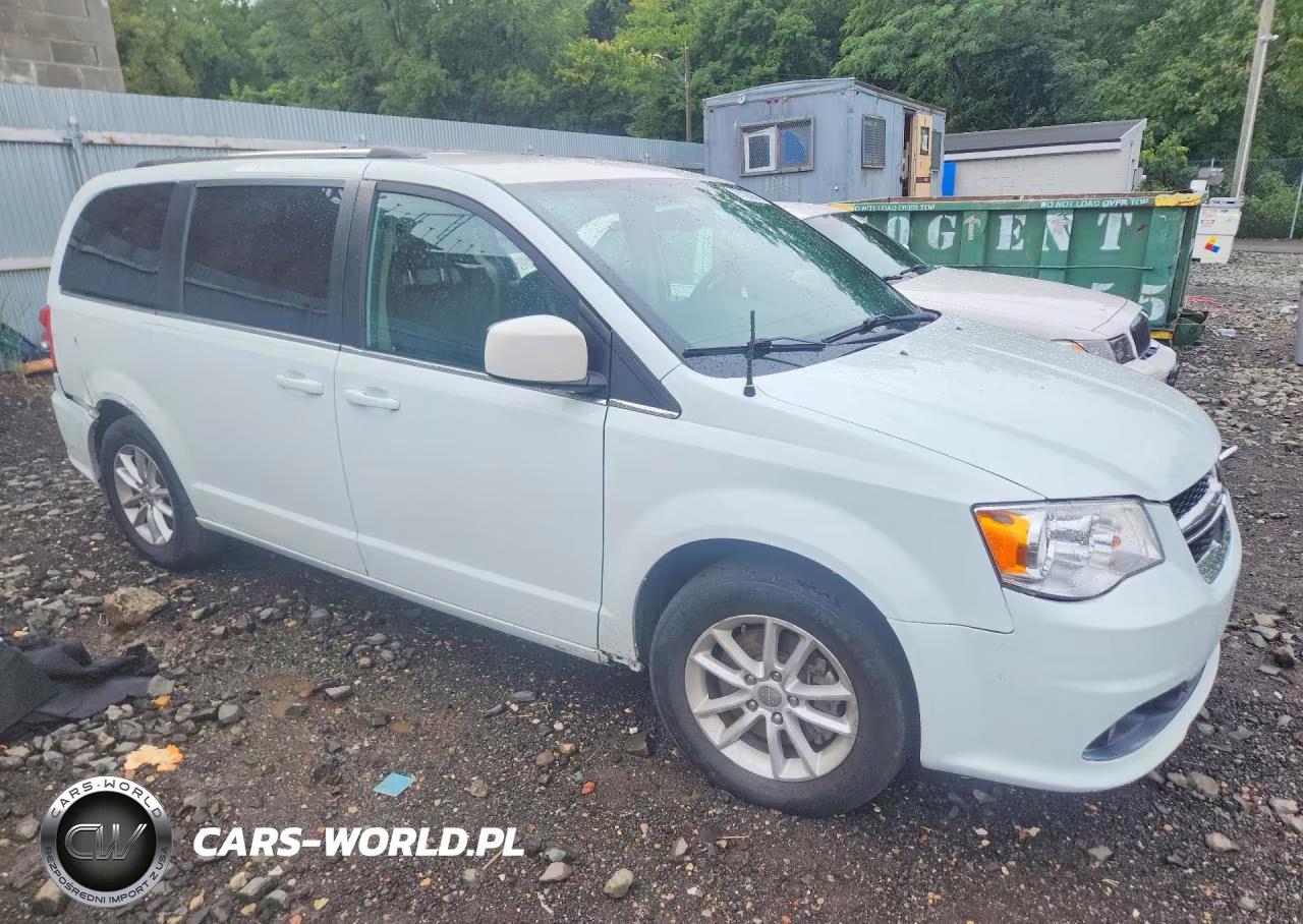 2018 Dodge Grand Caravan Sxt VIN:2C4RDGCG8JR236898 - 4