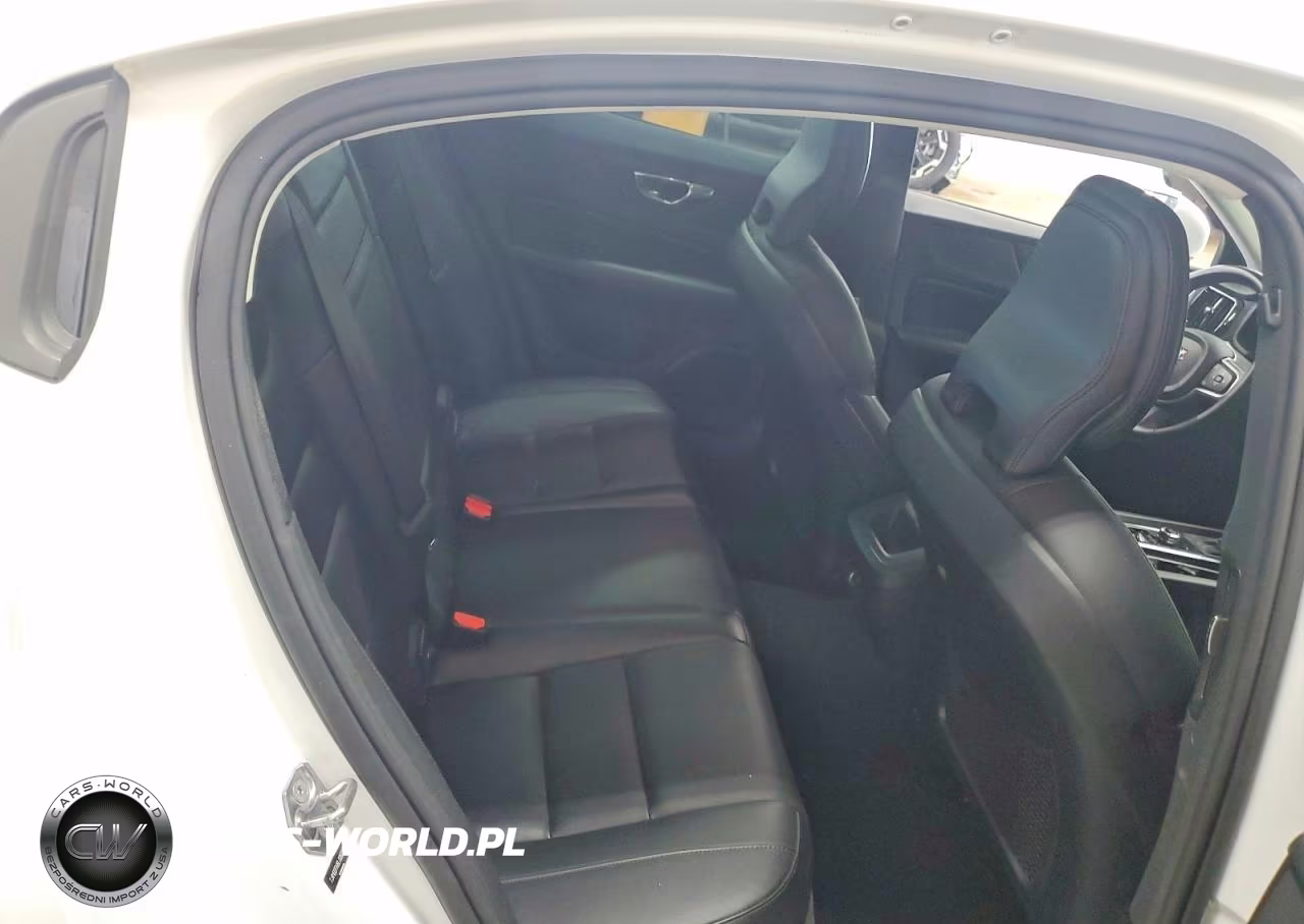 2020 Volvo S60 T5 Momentum VIN:7JR102FK6LG067353 - 10