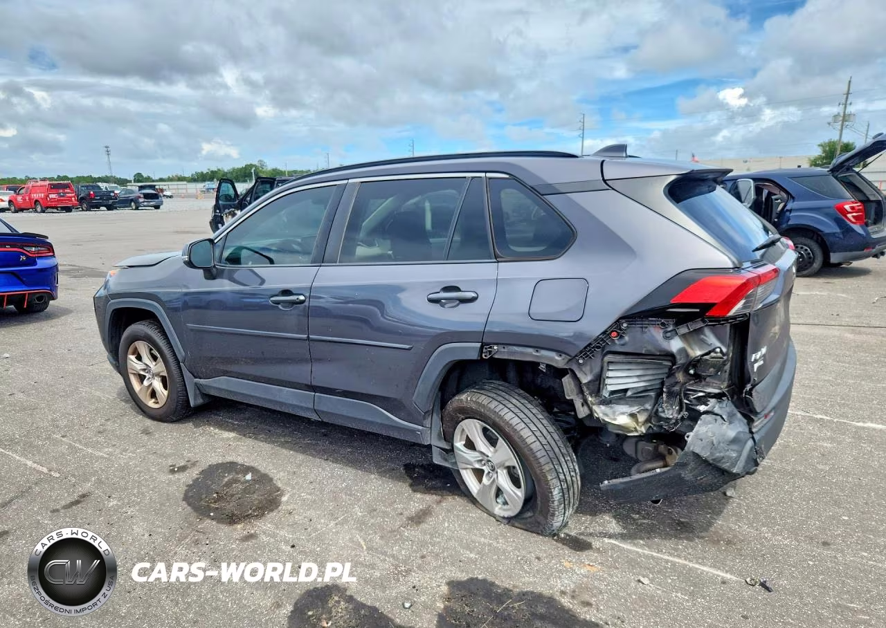 2021 Toyota Rav4 Xle VIN:2T3W1RFV4MW103907 - 2