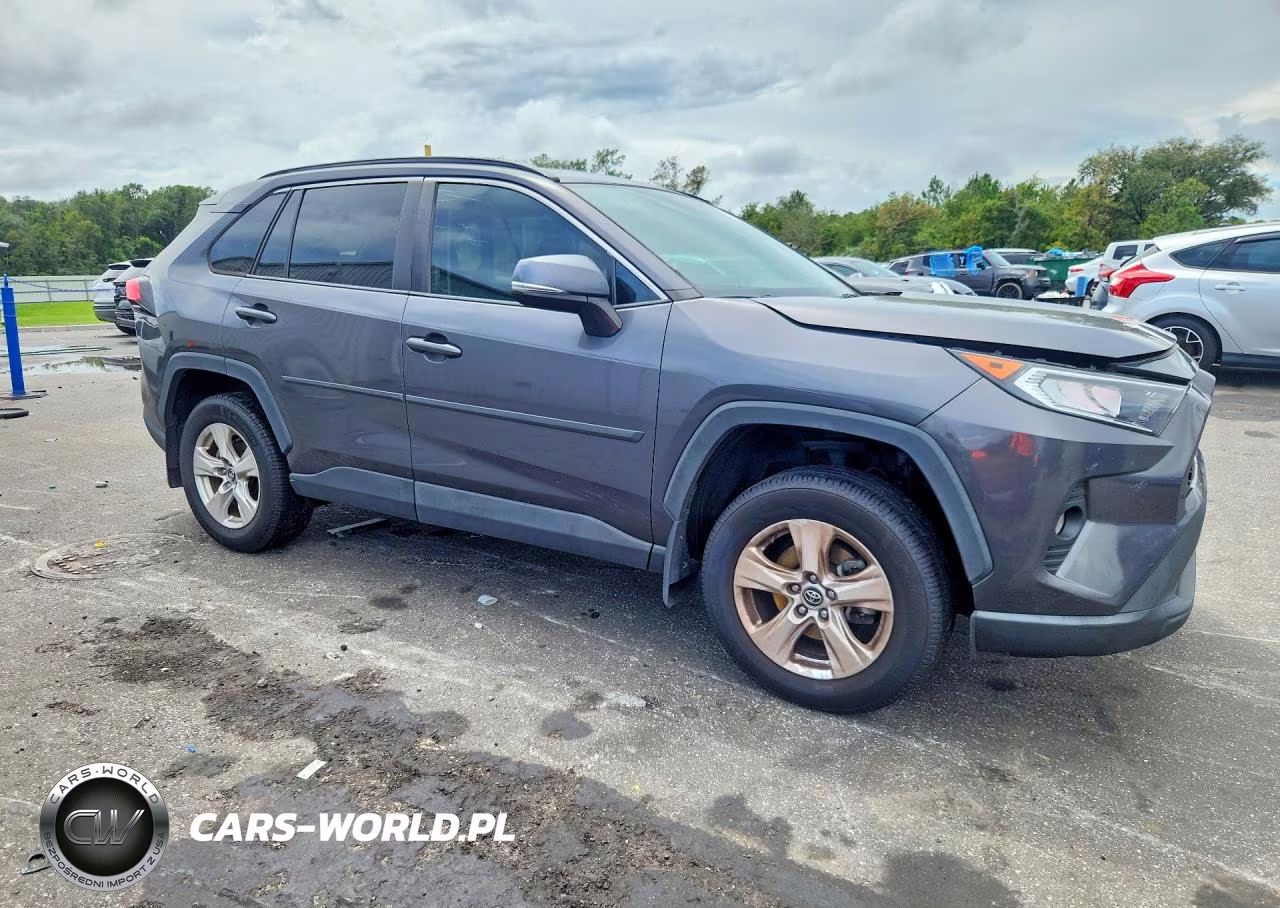 2021 Toyota Rav4 Xle VIN:2T3W1RFV4MW103907 - 4