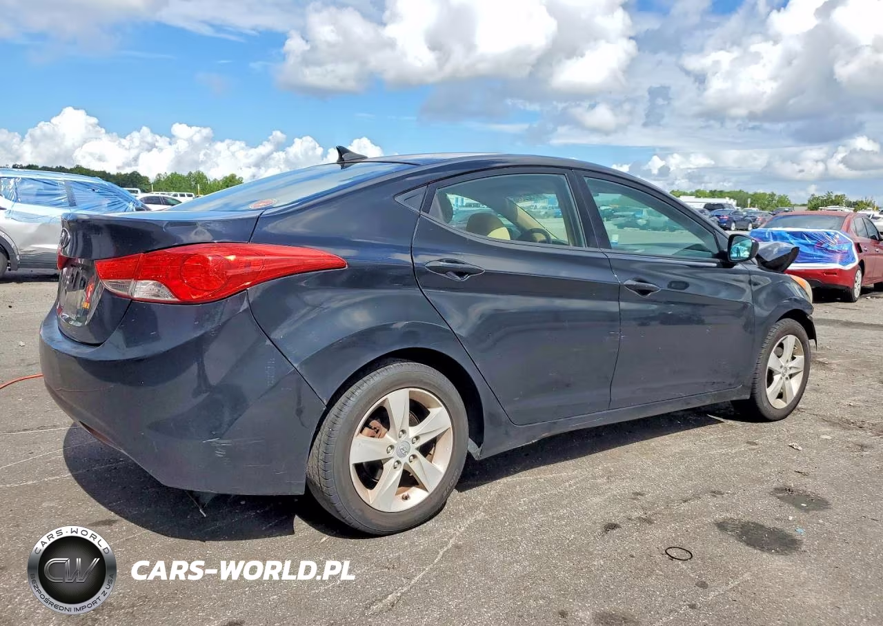 2013 Hyundai Elantra Gls VIN:KMHDH4AE5DU753240 - 3