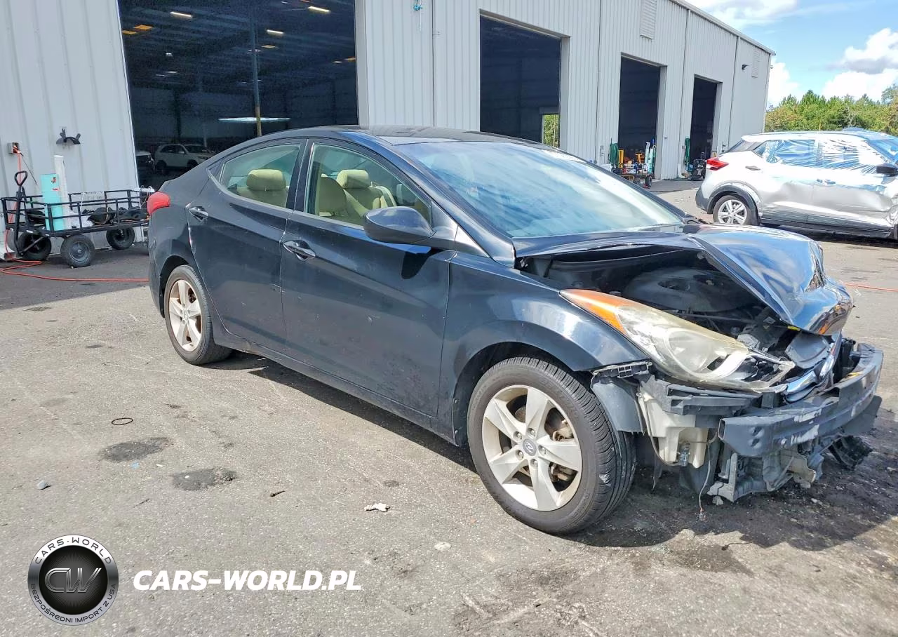 2013 Hyundai Elantra Gls VIN:KMHDH4AE5DU753240 - 4