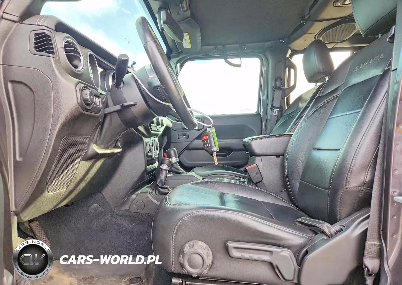 2018 Jeep Wrangler Unlimited Sahara VIN:1C4HJXENXJW255167 - 7