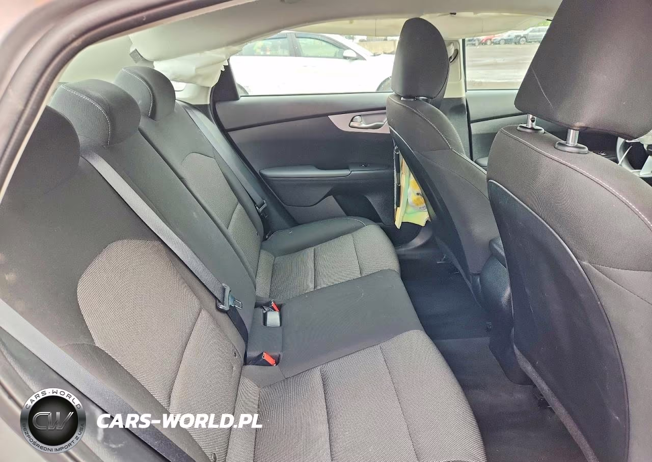 2024 Kia Forte Lxs VIN:3KPF24ADXRE780316 - 10