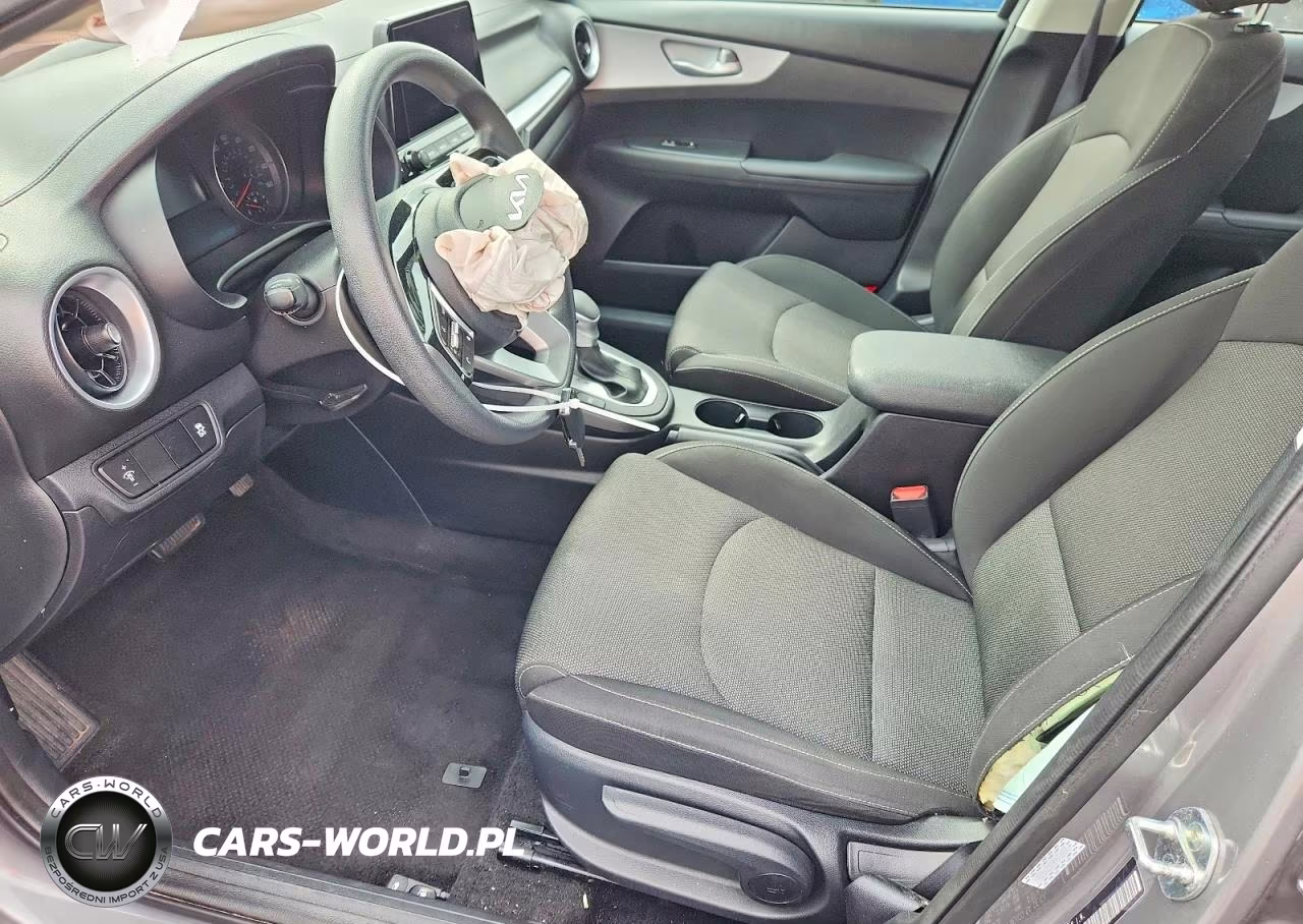 2024 Kia Forte Lxs VIN:3KPF24ADXRE780316 - 7