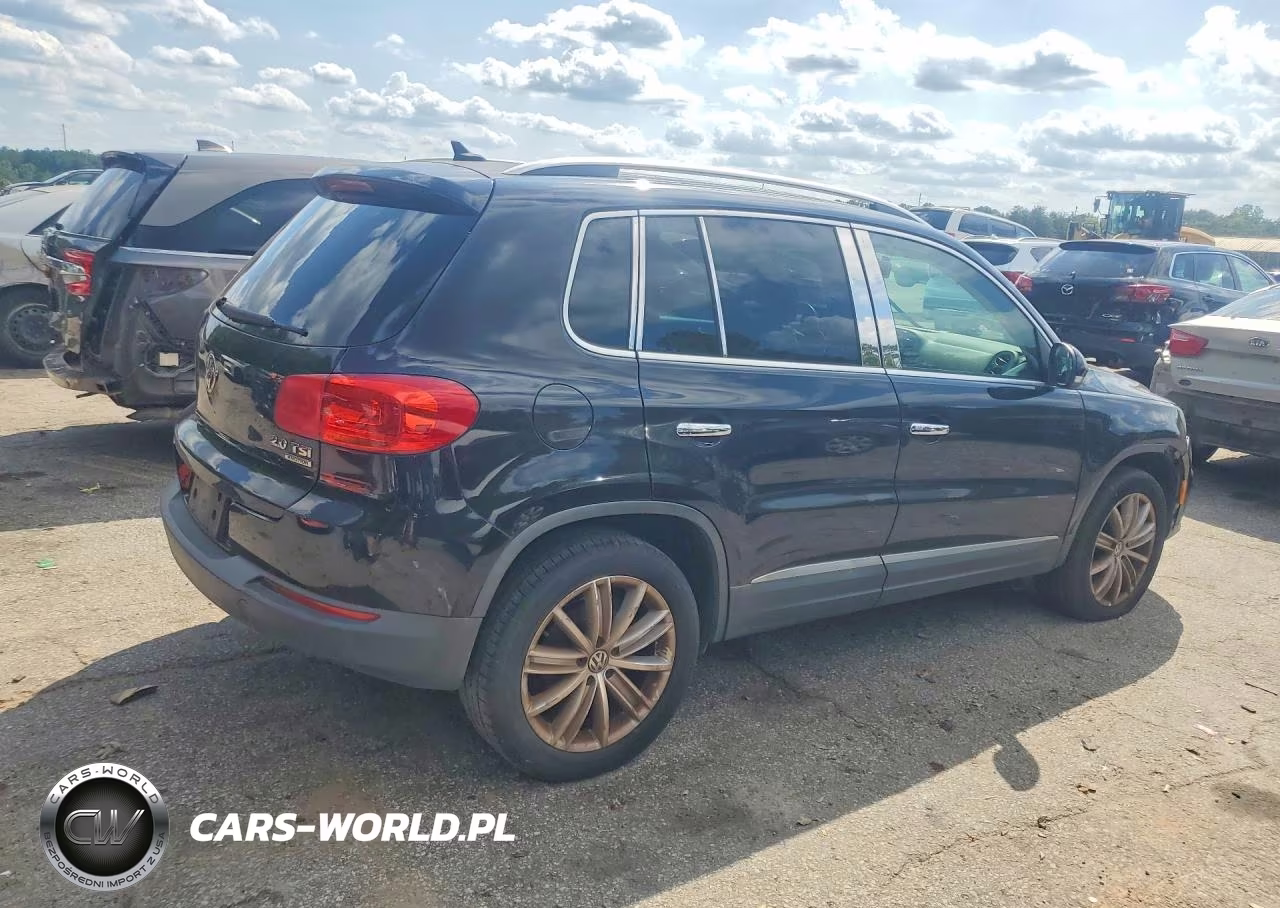 2012 Volkswagen Tiguan S VIN:WVGBV7AXXCW507502 - 3