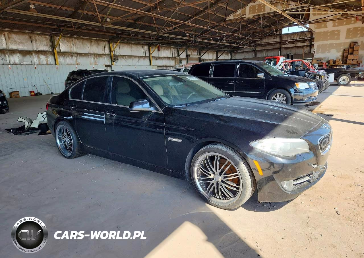 2012 BMW 528 Xi VIN:WBAXH5C53CDW10514 - 4